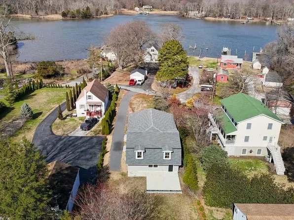 2507 Island View Rd, Essex, MD 21221