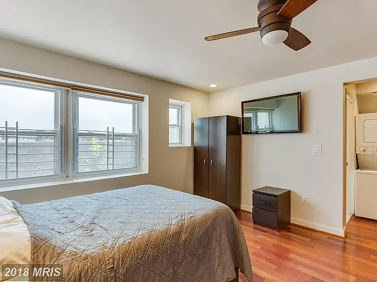 1512 Marion St NW #104 — Photo 5