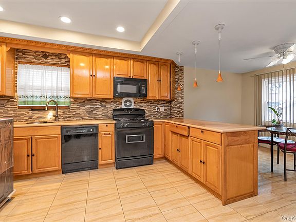 4th image of 92-24 219th Street