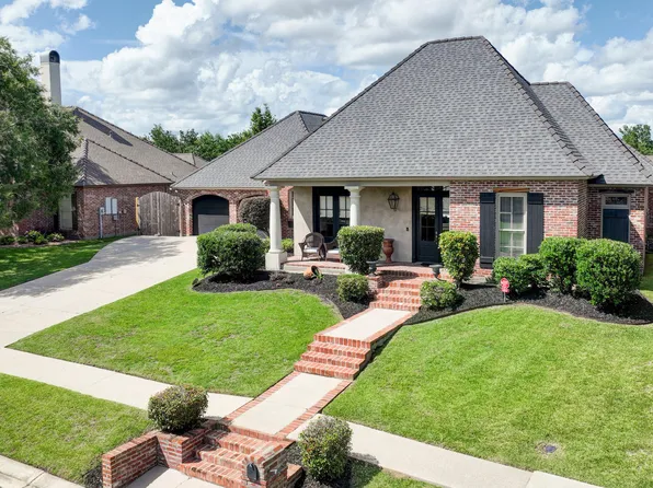 203 Flagstone Ct, Lafayette, LA 70503