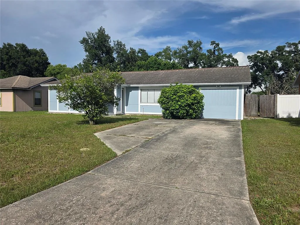3 bed, 2.0 bath, 1257 sqft, $1,950 — Photo 3