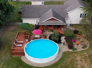 13212 Walnut St, Manito, IL 61546