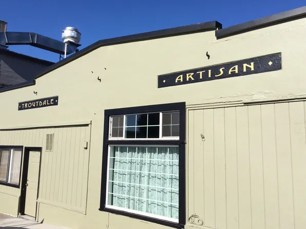 122 SE Harlow Ave, Troutdale, OR 97060