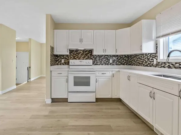 27 SE Aberdare Cres NE, Calgary, AB T2A 6T5