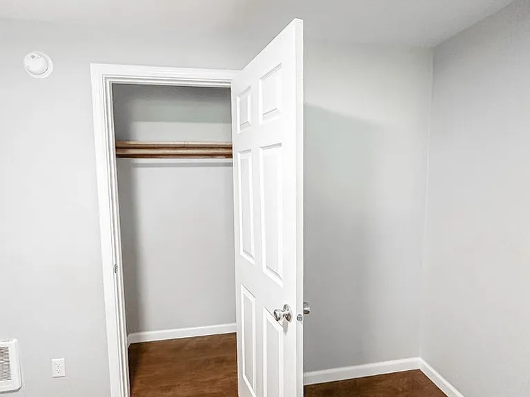 180 Garland Way N — Photo 17