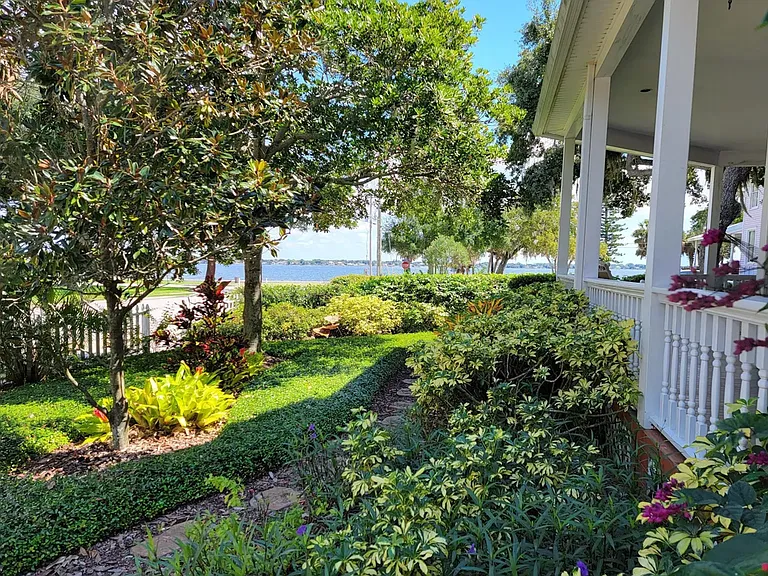 5 Barton Ave — Photo 16