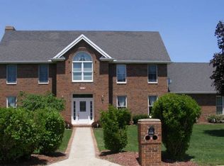 3880 Ballentrae Dr, Saginaw, MI