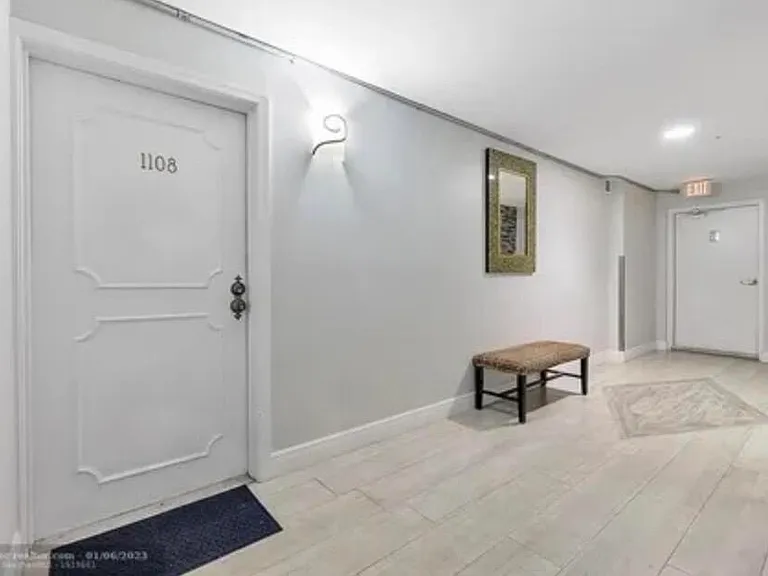 1505 N Riverside Dr #1108 — Photo 15