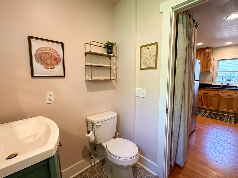 612 Church St — Photo 18