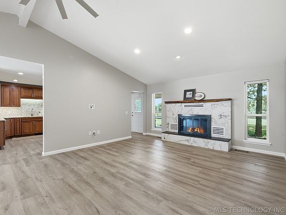 4th image of 8208 Webb Dr