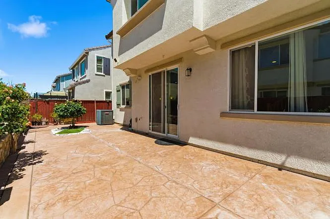 510 E Albertina Ave — Photo 46