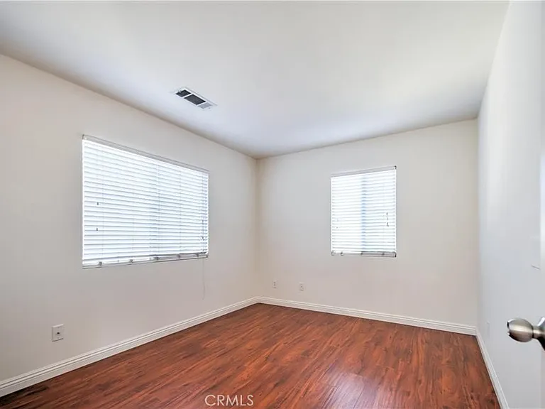 8 Silvermaple — Photo 20
