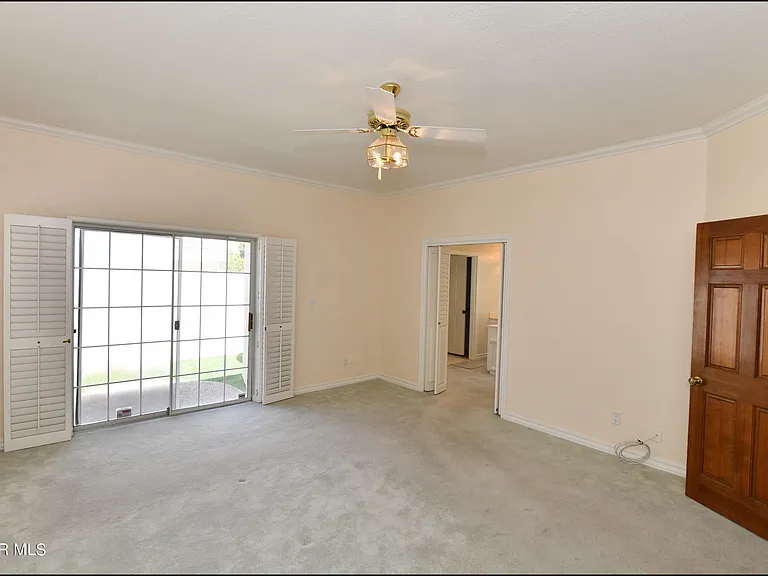 1004 Los Jardines Cir — Photo 20