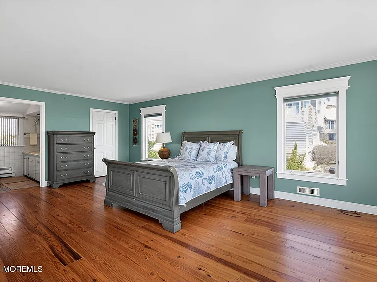 1521 Ocean Ave — Photo 20