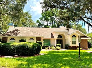 1681 E Saint Charles Pl, Inverness, FL 34453