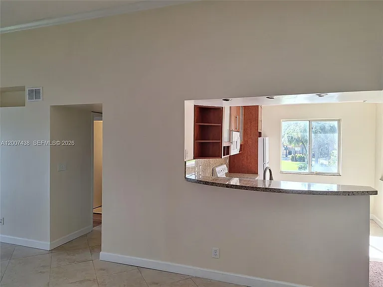 704 NW 92nd Ave #704 — Photo 33