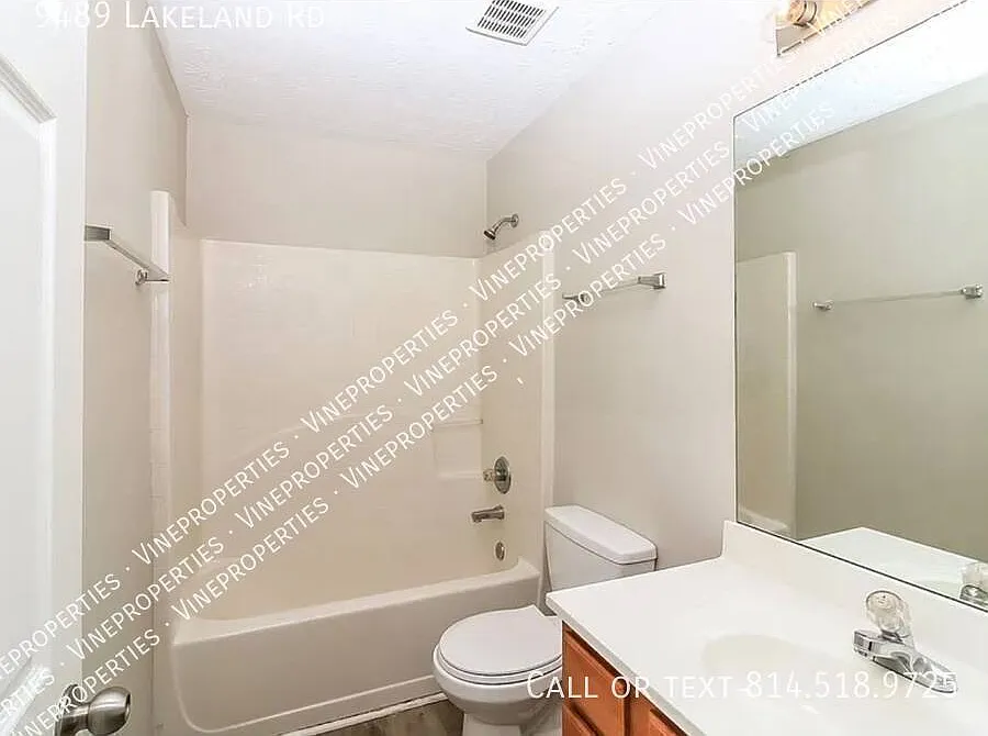 Discover Comfortable Living in this Charming Union city home — Photo 3