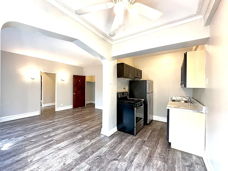 1033 W Loyola Ave #207 — Photo 5