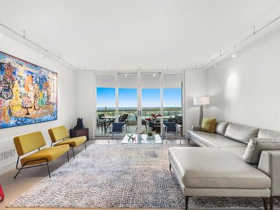21050 Point Pl #1006, Miami, FL, 33180