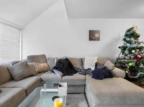 17714 60th Ave #78, Surrey, BC V3S 1V2