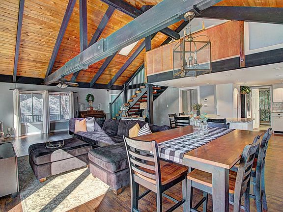 4th image of 23441 Rolling Hills Ct