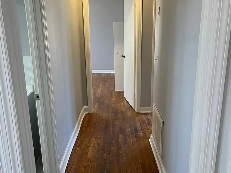 814 12th St — Photo 9