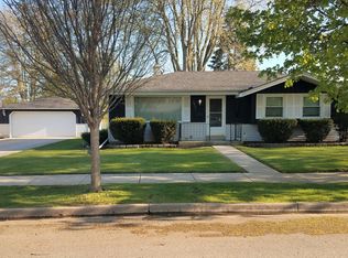 2833 Norwood Dr, Racine, WI 53403