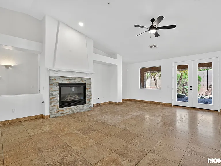7742 E Los Gatos Dr — Photo 7