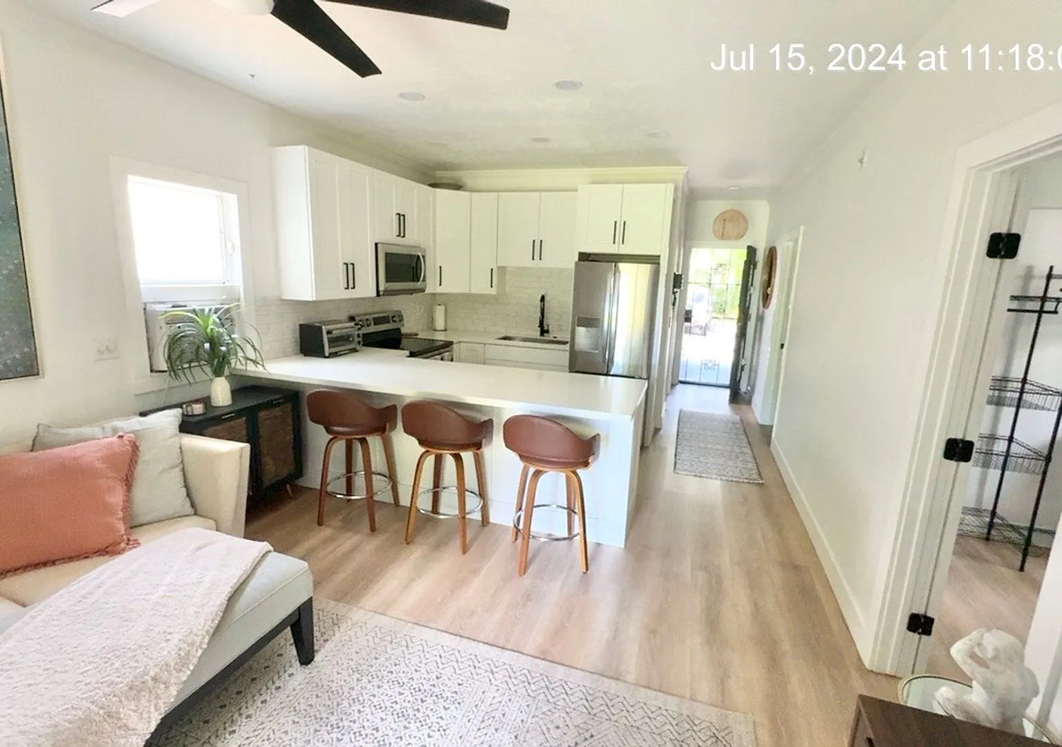 Beautiful 2 bed 1 bath Pohailani Condo — Photo 2