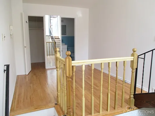 Rented by City Connections Realty | media 16