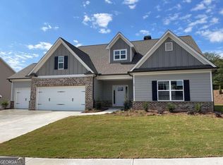 50 Hidden Fields Way, Hoschton, GA 30548