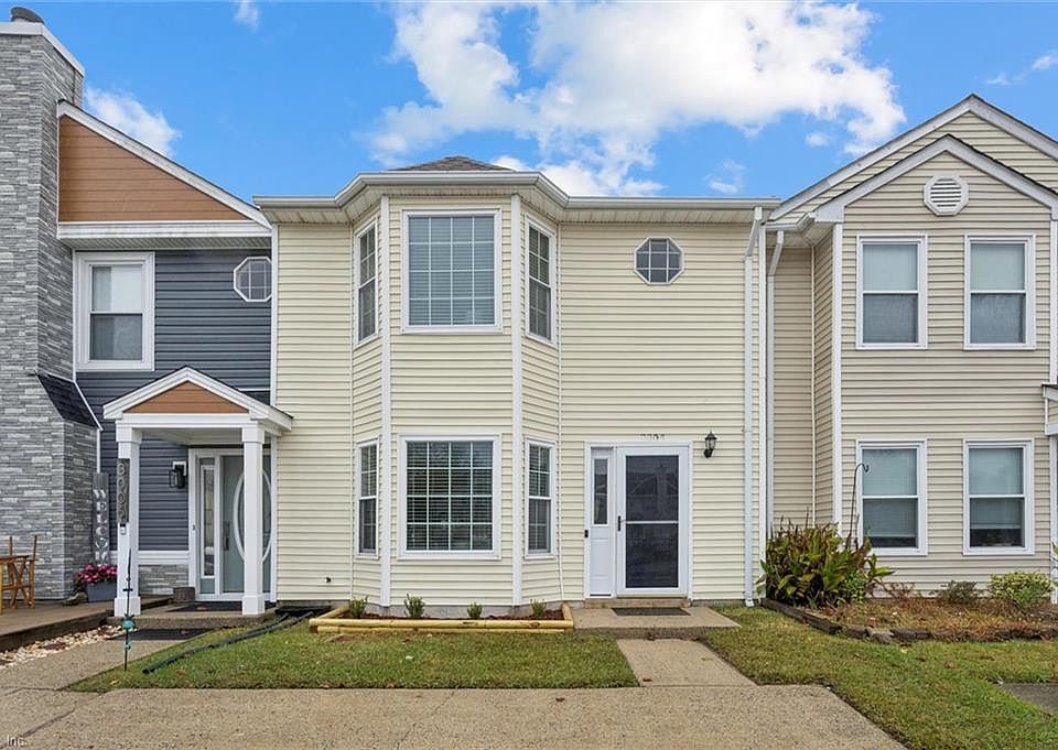 1st image of 3004 Glastonbury Cir