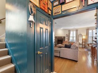 906 W 42nd St, Kansas City, MO 64111