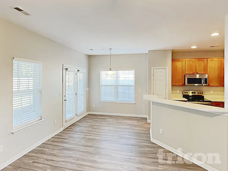 4483 Sara Jean Ct — Photo 4