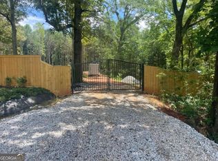 1240 N McDonough Rd, Griffin, GA 30223