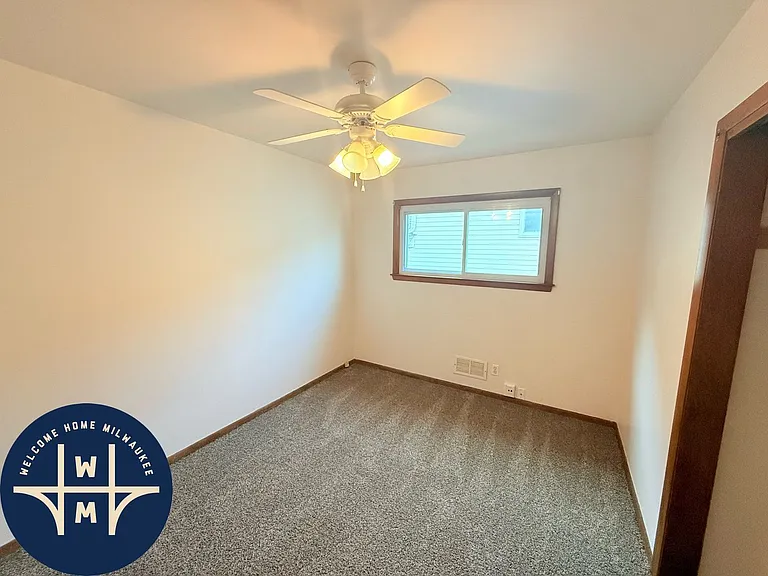 624 S 69th St #624 — Photo 9