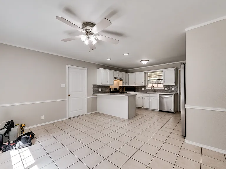 406 Dogwood Trl — Photo 10
