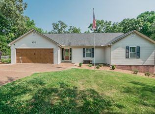 400 Cheyenne Cir, Lexington, TN 38351