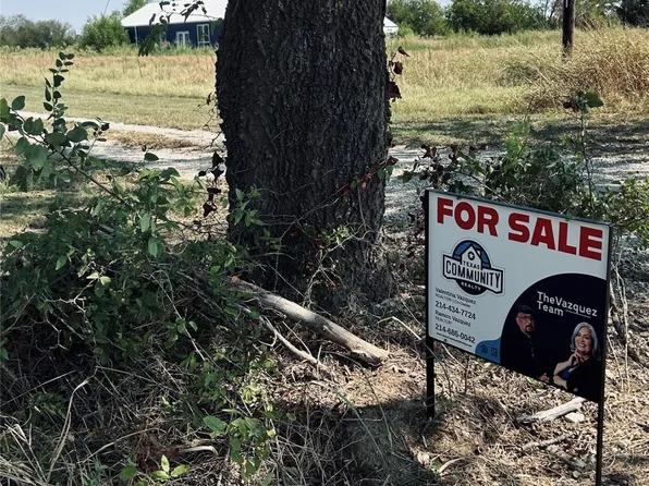 1235 County Rd #1235, Pt, TX 75472