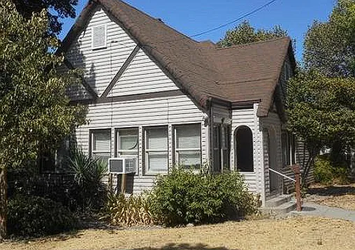 Building Photo - 1530 Drakeley Ave #A