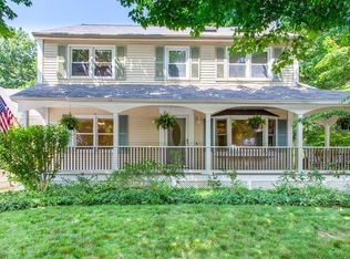 10 Gardner Ln, Ayer, MA 01432