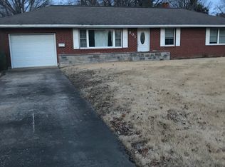 801 5th St, Chester, IL 62233