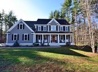 24 Evergreen Ln, Topsfield, MA 01983
