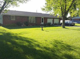 5619 Johnson Dr, Hutchinson, KS 67502