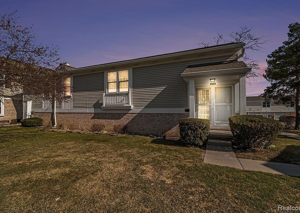 42155 Pellston Dr, Northville, MI 48167 Zillow