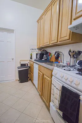 Rented by City Connections Realty | media 16