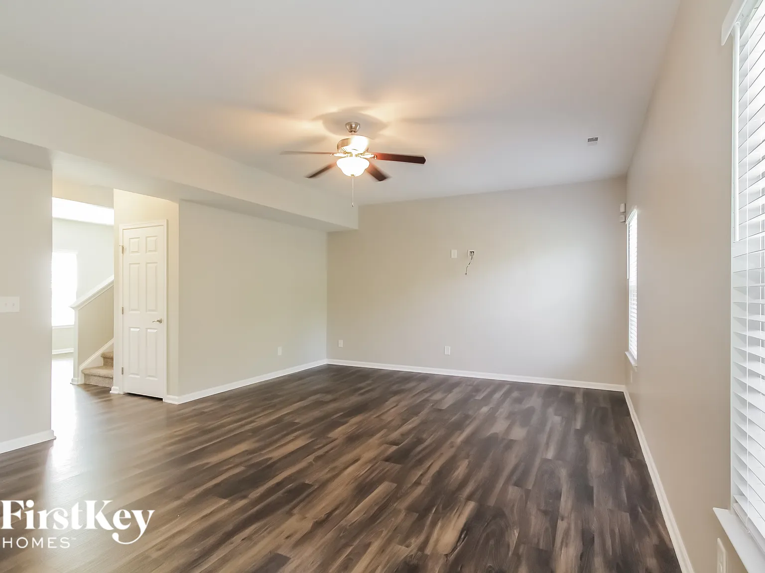 4 bed, 2.5 bath, 2413 sqft, $2,645 — Photo 4