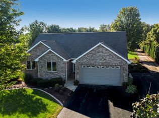 8800 S Rood Rd, Kingston, IL 60145