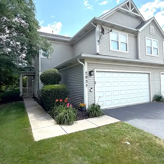 2932 Falling Waters Ln — Photo 2