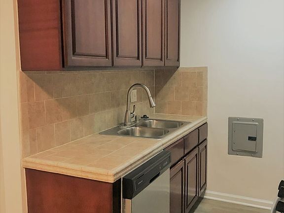 4th image of 14220 Burbank Blvd APT 117